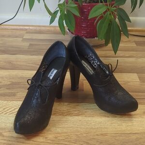 Bon Bonite Genuine Colombian Leather Heels – Lace-Up | Size 10